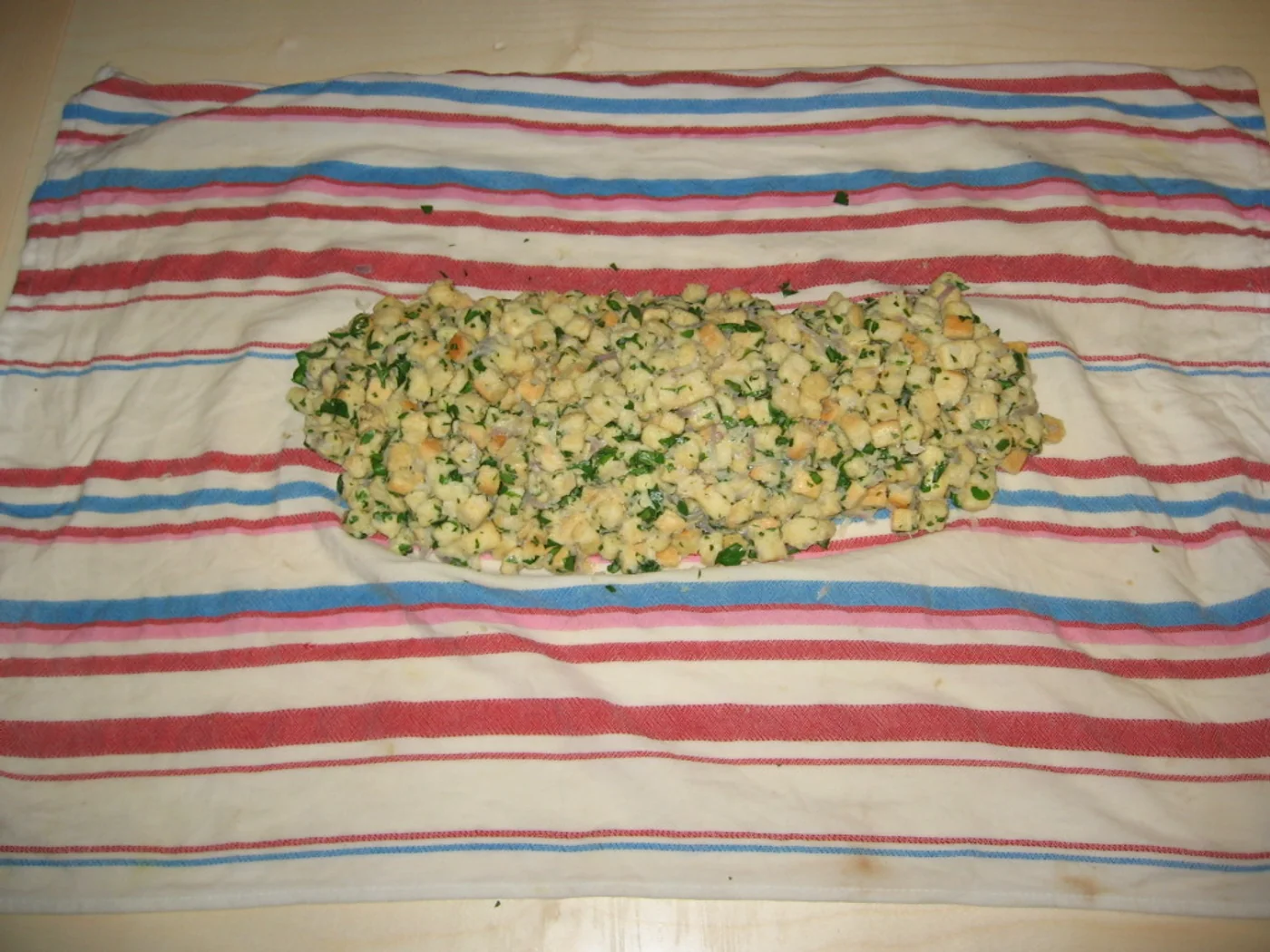 Austrian Napkin Dumpling (Serviettenknödel) prepared recipe