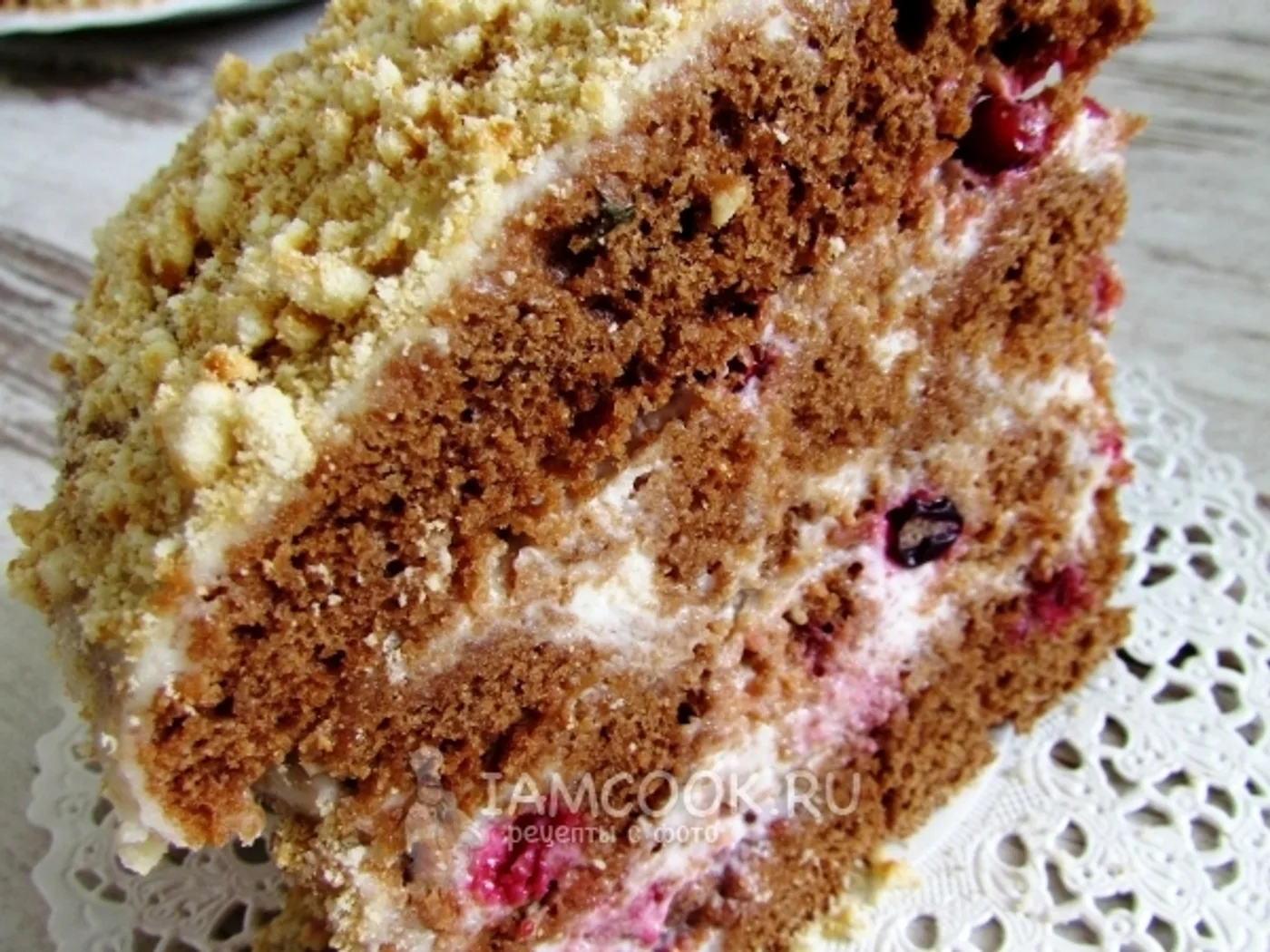 Cake with sour cream and lingonberry recipe