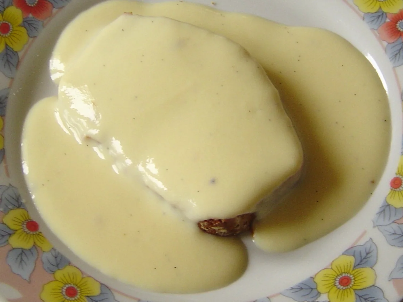 Crème Anglaise prepared recipe