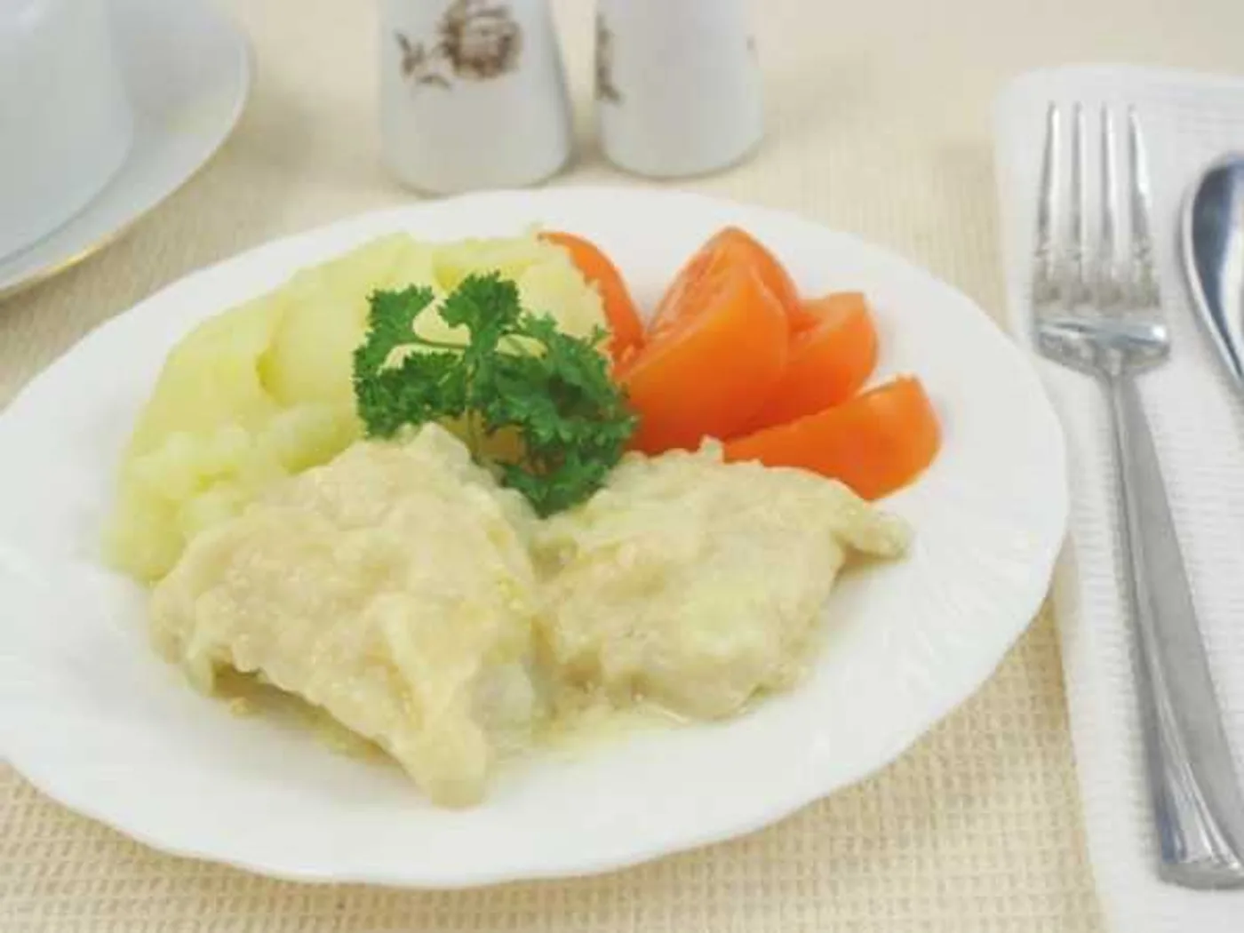 Hake stewed in milk recipe