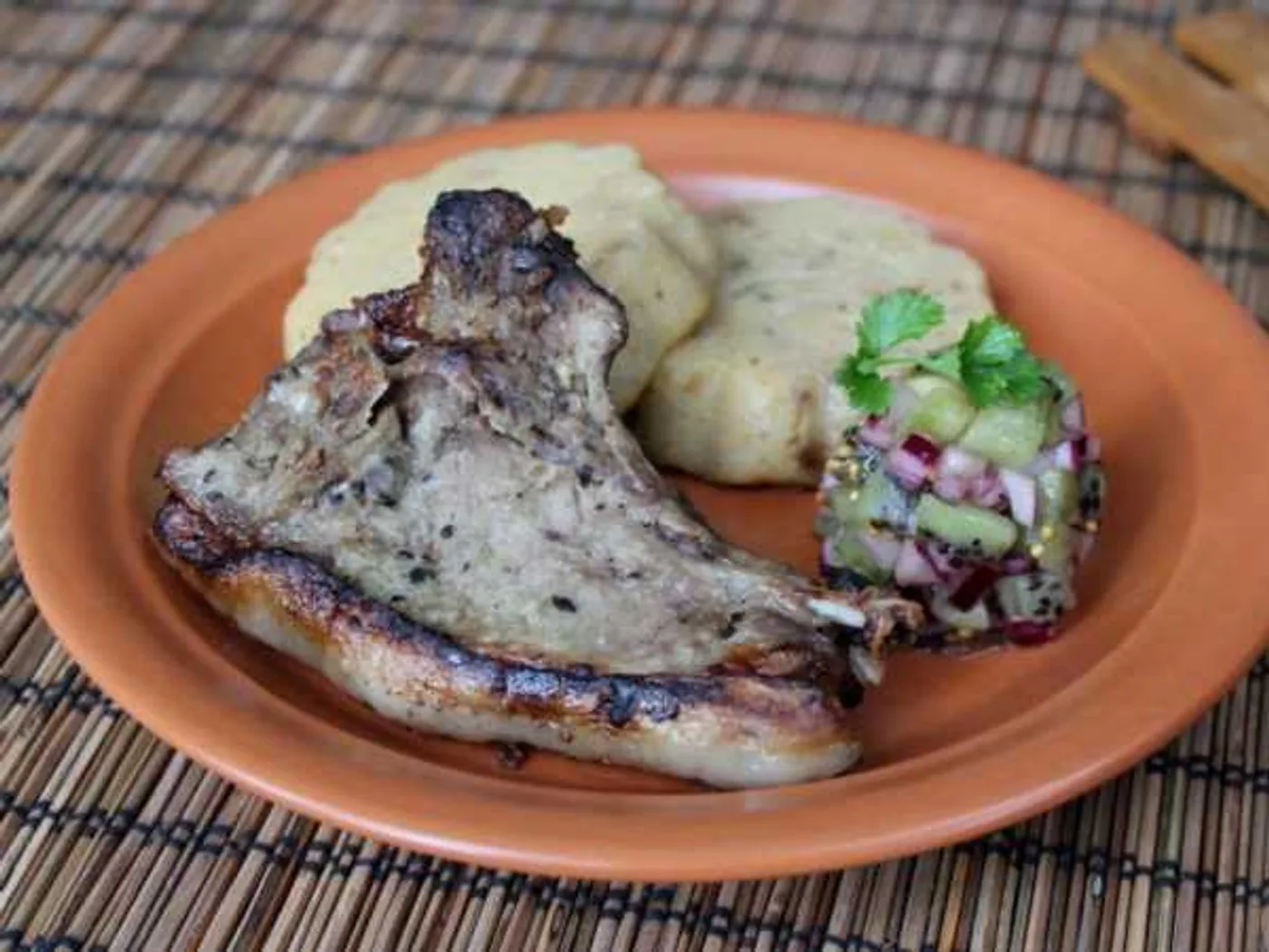 Boar baked in a marinade of onions and kiwis recipe
