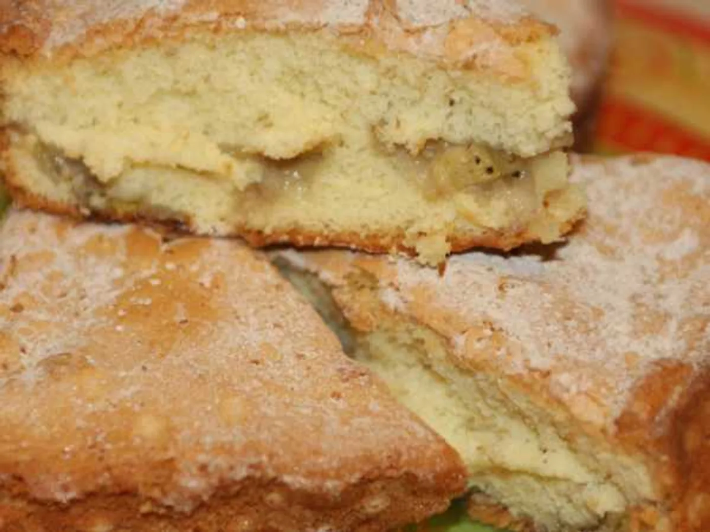 Charlotte with bananas in the oven recipe