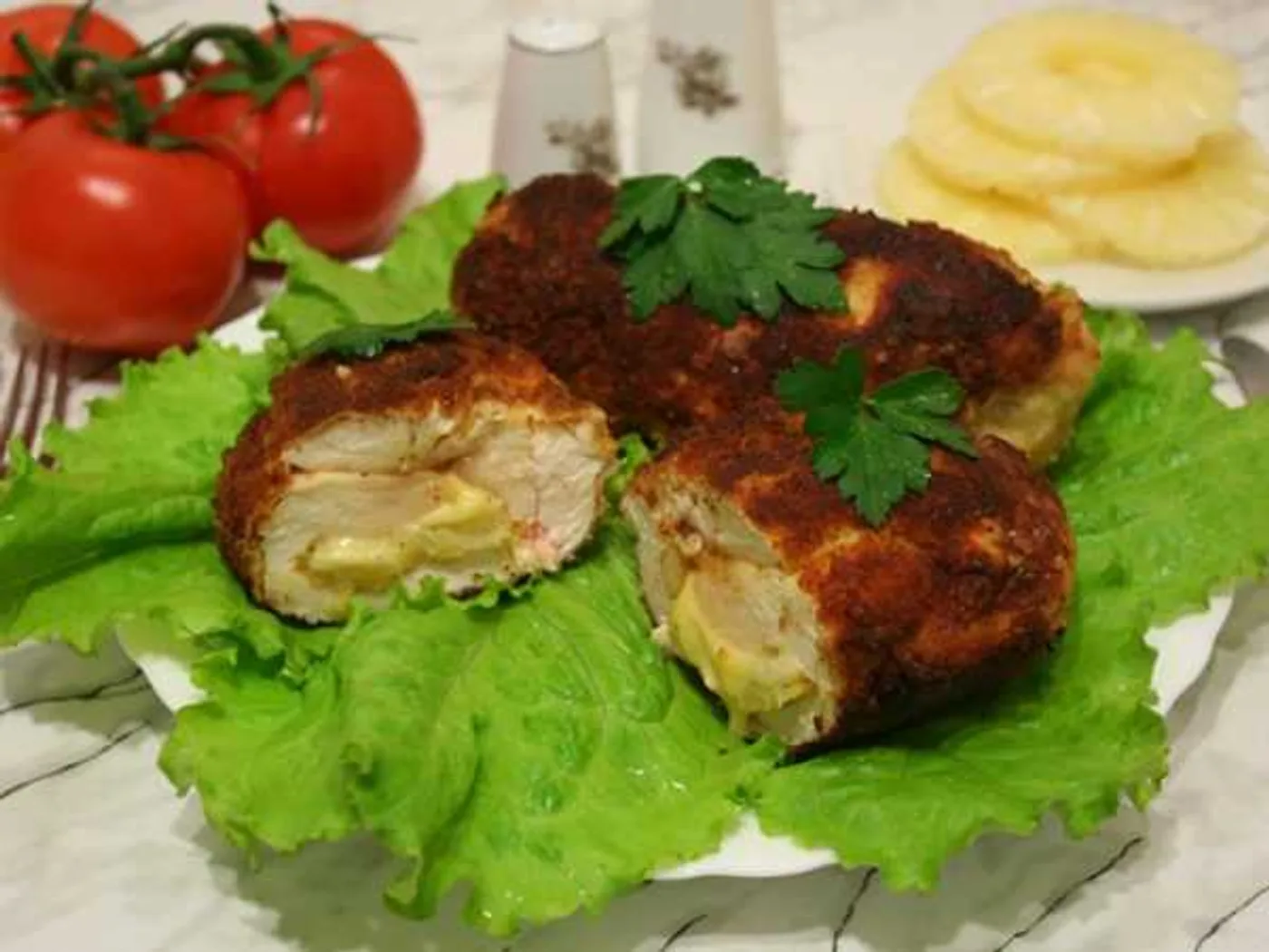 Chicken roulades with pineapple and cheese recipe