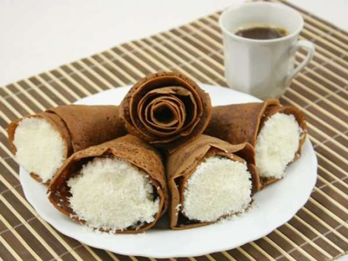 Chocolate pancakes with curd-coconut filling recipe