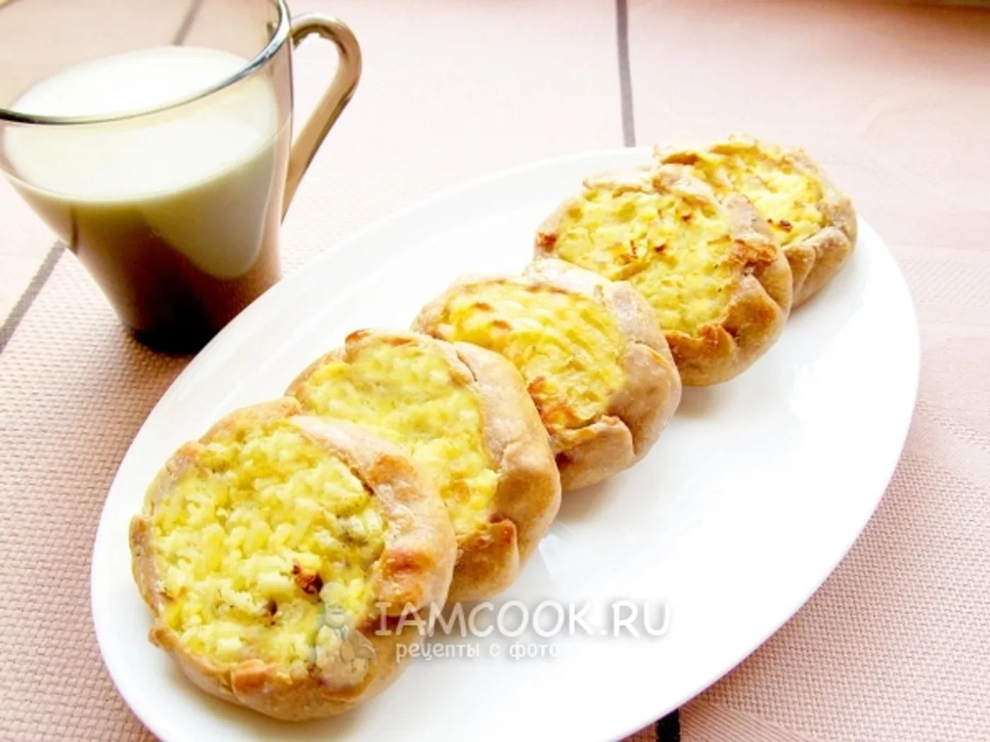 Finnish cakes "Calets" with potatoes recipe