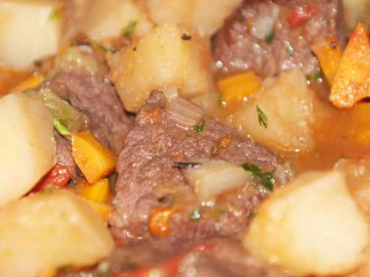 Gulás Po Hungarianski recipe