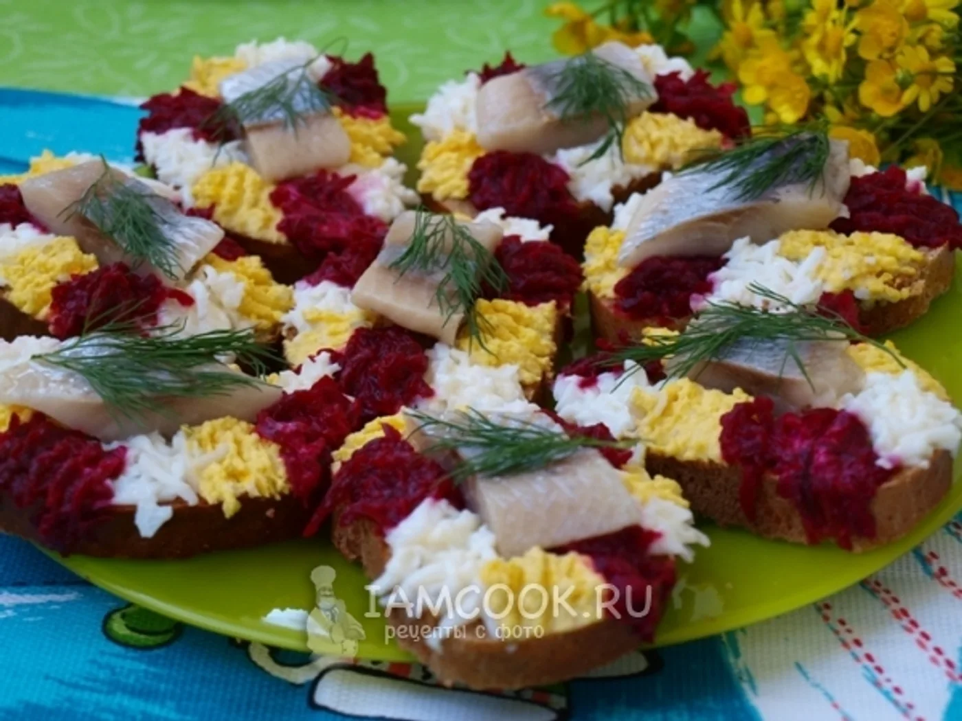 Holiday sandwiches with herring recipe