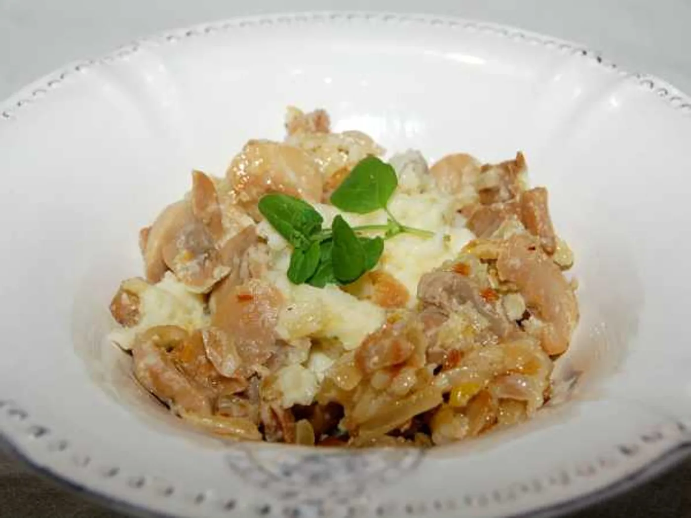 Mashed potatoes with fried mushrooms recipe