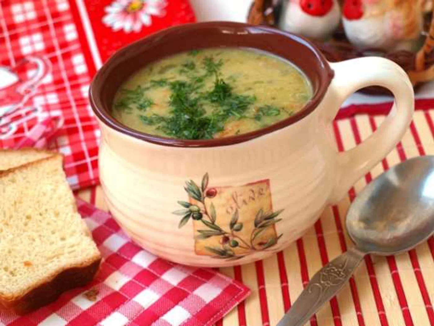Pea soup with chicken mashed potatoes recipe