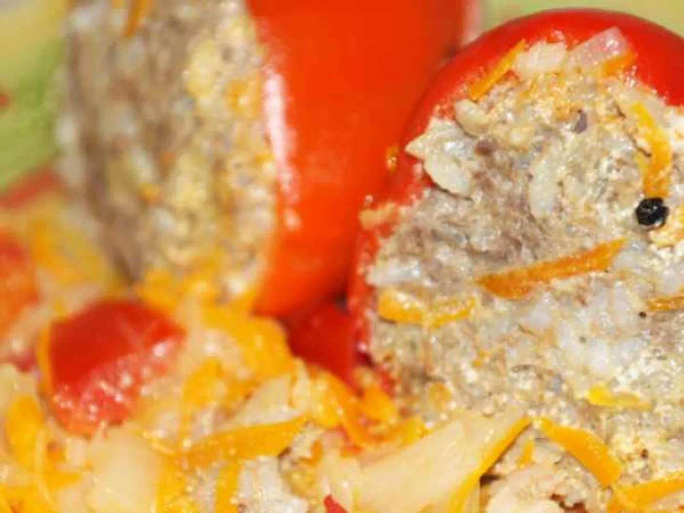 pepper-stuffed meat and rice recipe