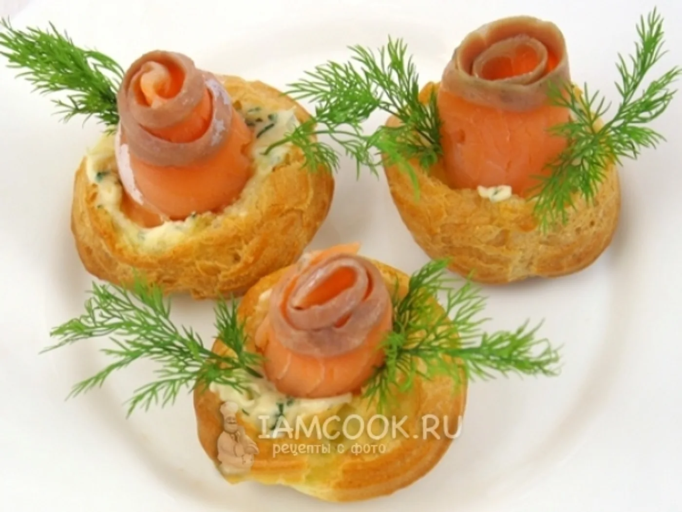 Profitroli with cheese filling and trout recipe