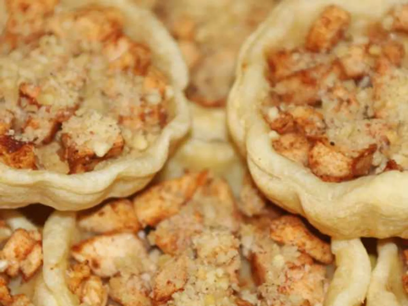 Puffed tarts with apples and nuts recipe