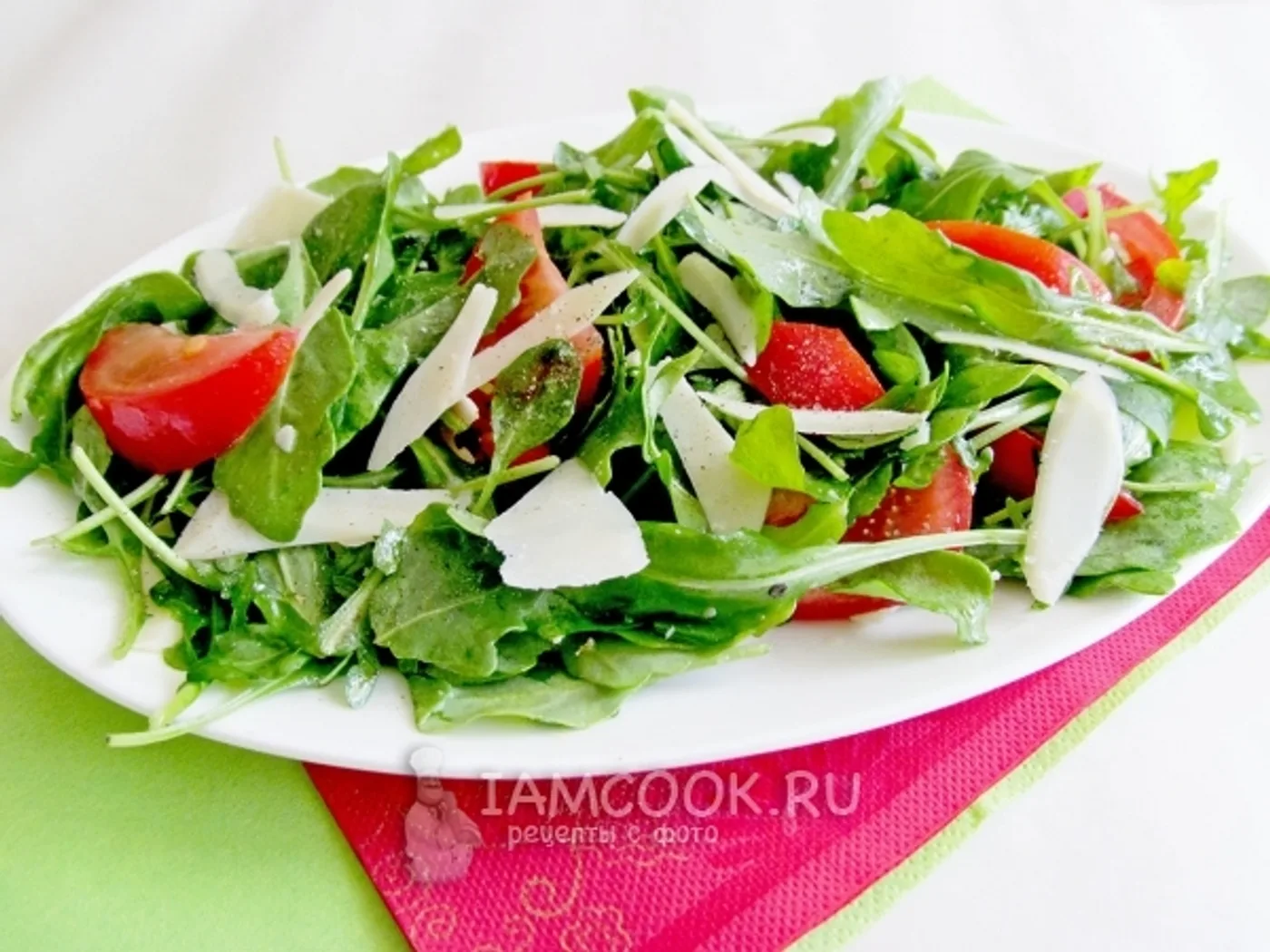 Ruccola salad with tomatoes recipe