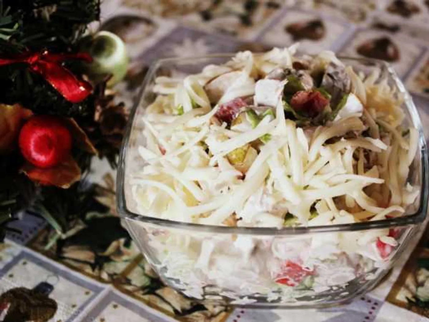 Salad with chicken, mushrooms and pear recipe