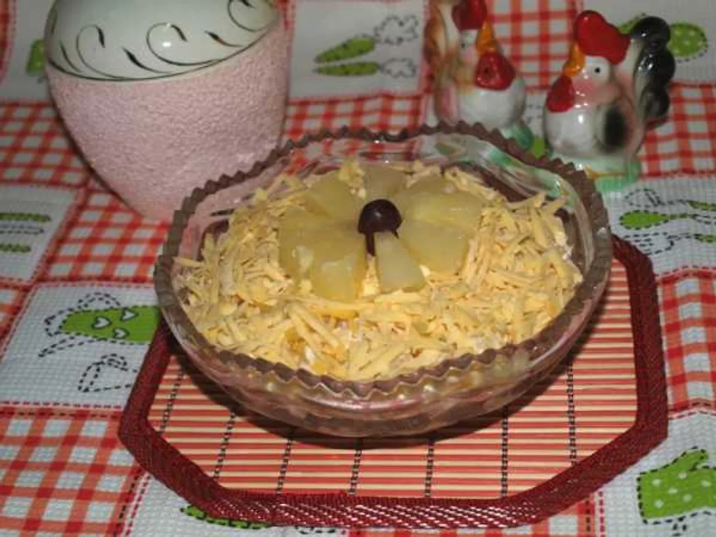 Salad with smoked chicken and pineapples recipe