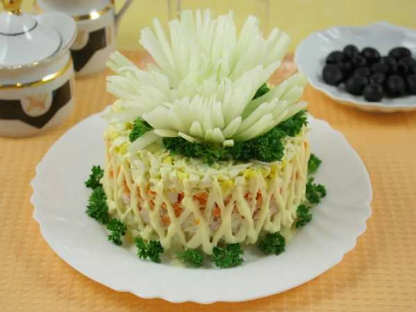 Salad with smoked chicken and potatoes recipe