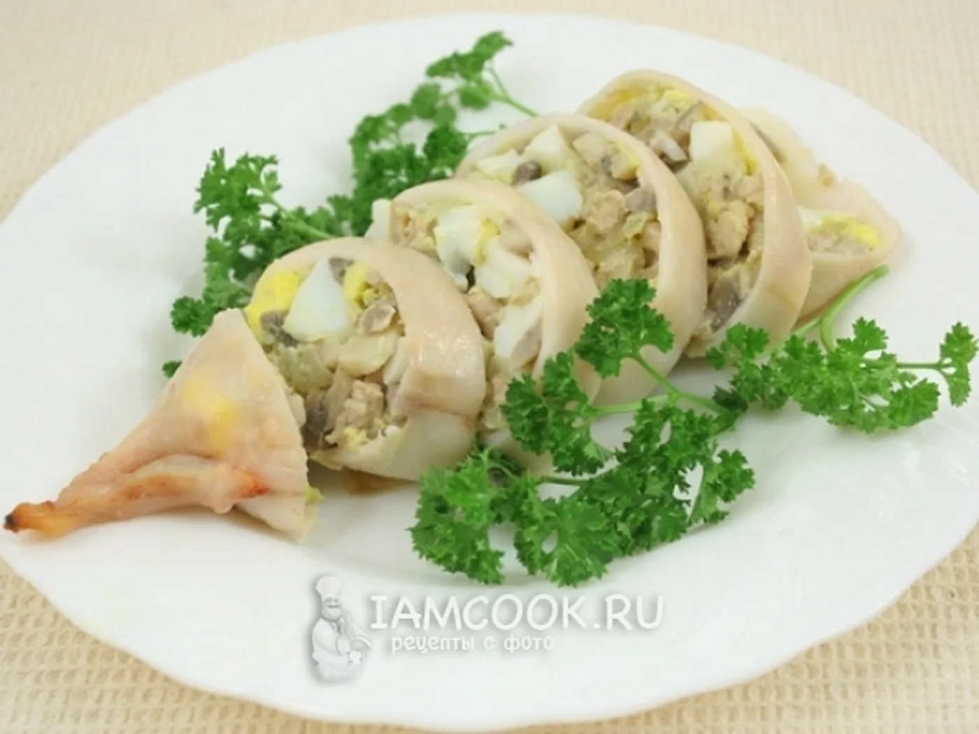 Squid stuffed with mushrooms recipe